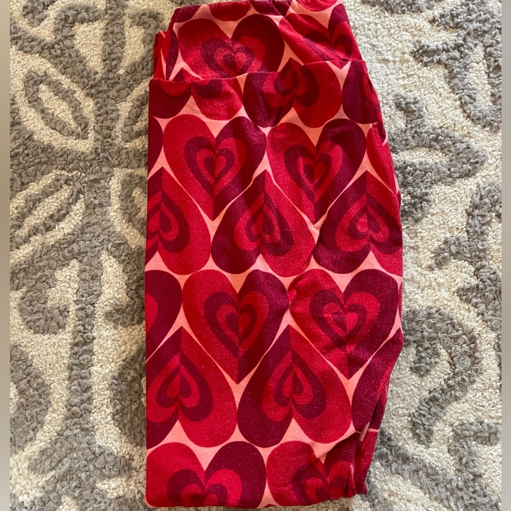 LuLaRoe One Size Heart Legging